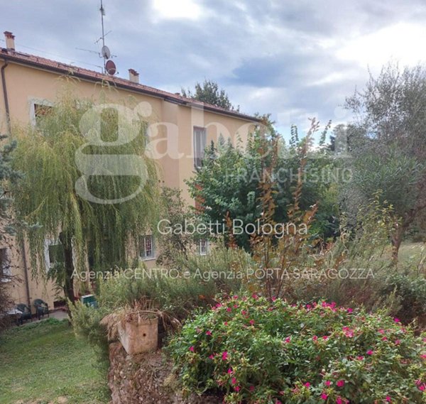 appartamento in vendita a Bologna in zona Saragozza