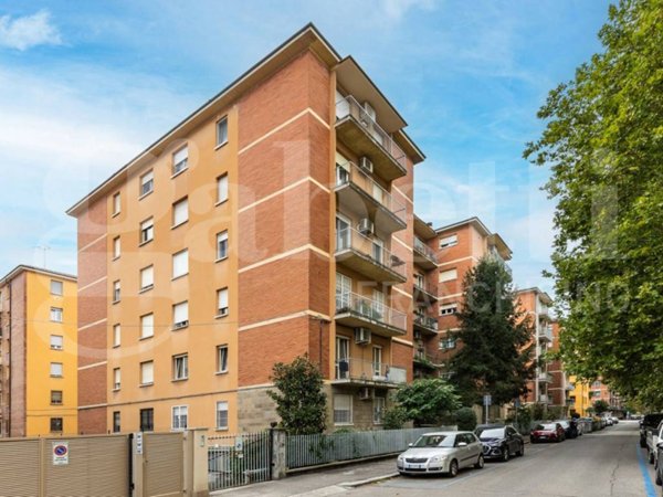 appartamento in vendita a Bologna in zona Santo Stefano