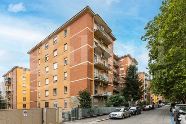 appartamento in vendita a Bologna in zona Santo Stefano