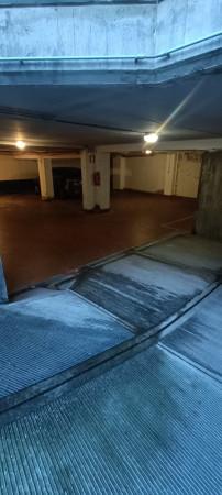 negozio in vendita a Bologna in zona Centro Storico