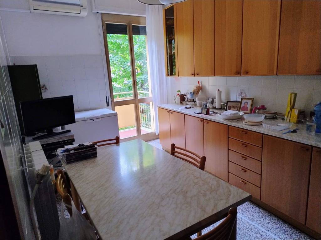 appartamento in vendita a Bologna in zona Saragozza