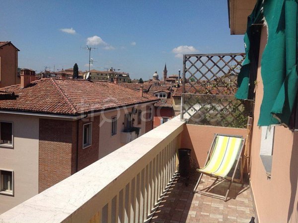 appartamento in vendita a Bologna in zona Santo Stefano