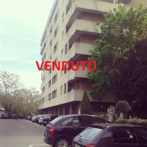 ufficio in vendita a Bologna in zona San Vitale