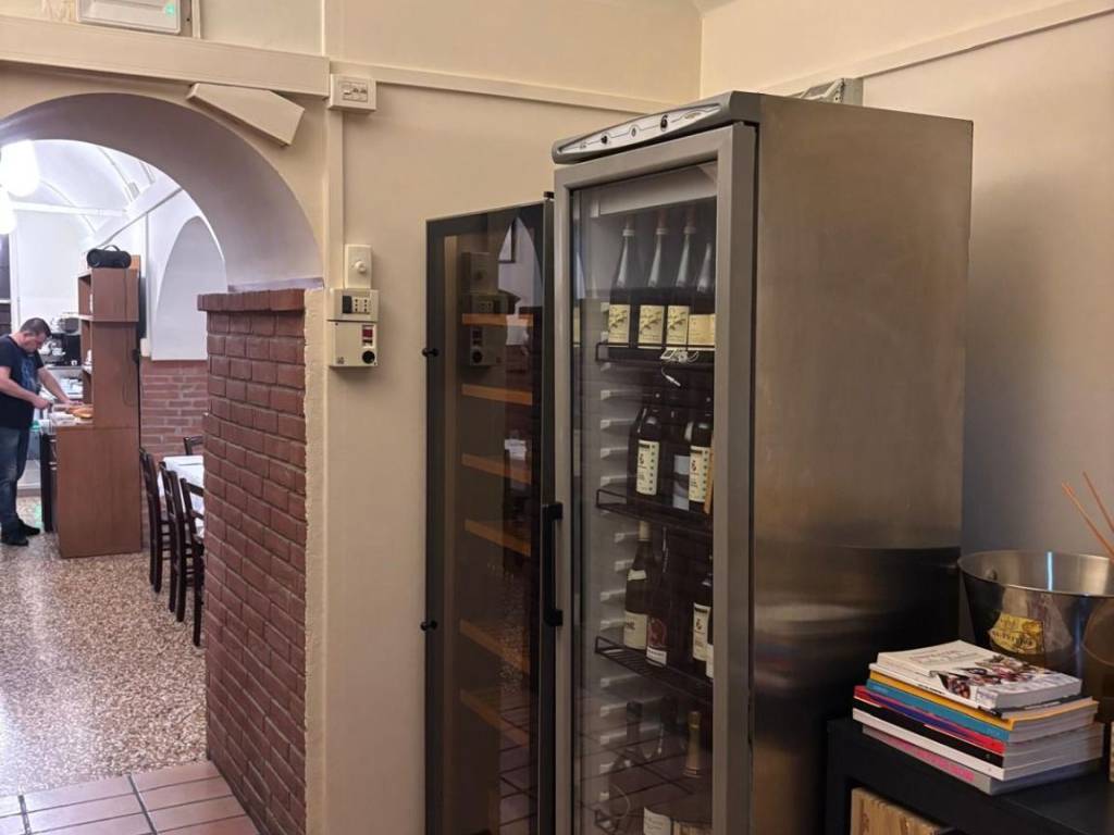 negozio in vendita a Bologna in zona Centro Storico