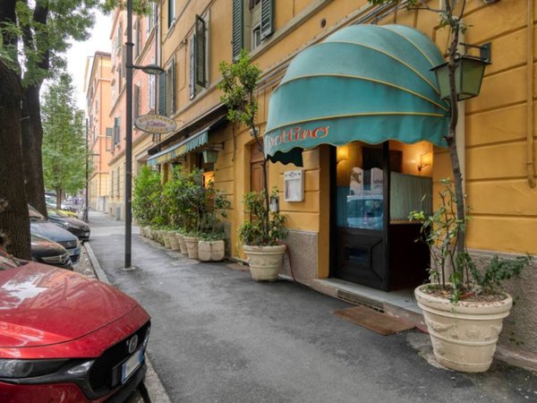 negozio in vendita a Bologna in zona Bolognina