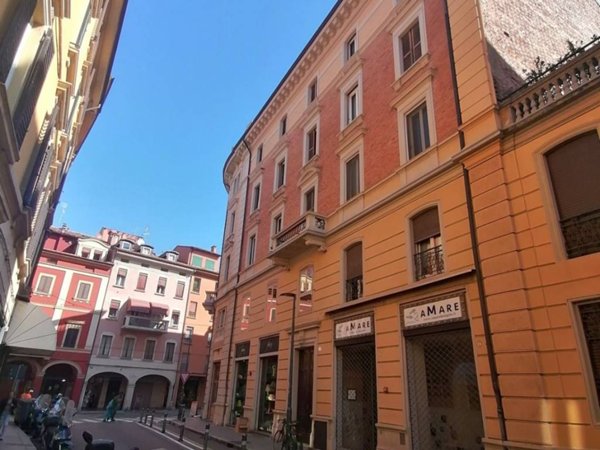 appartamento in vendita a Bologna in zona Centro Storico