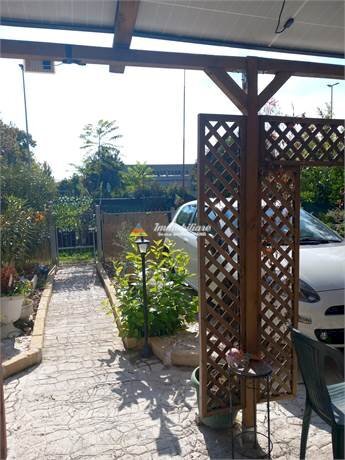 casa indipendente in vendita a Bologna