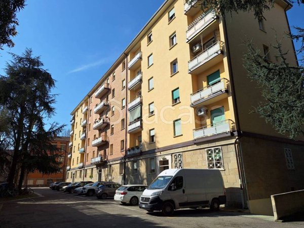 appartamento in vendita a Bologna in zona Saragozza
