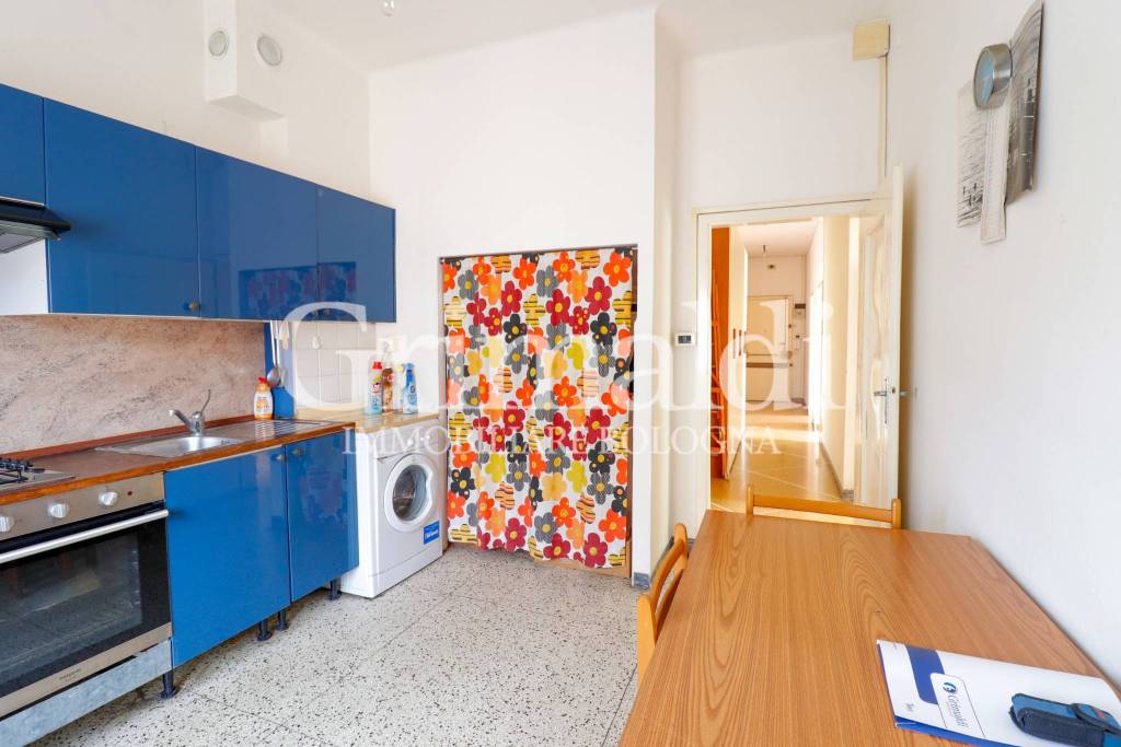 appartamento in vendita a Bologna in zona Saffi