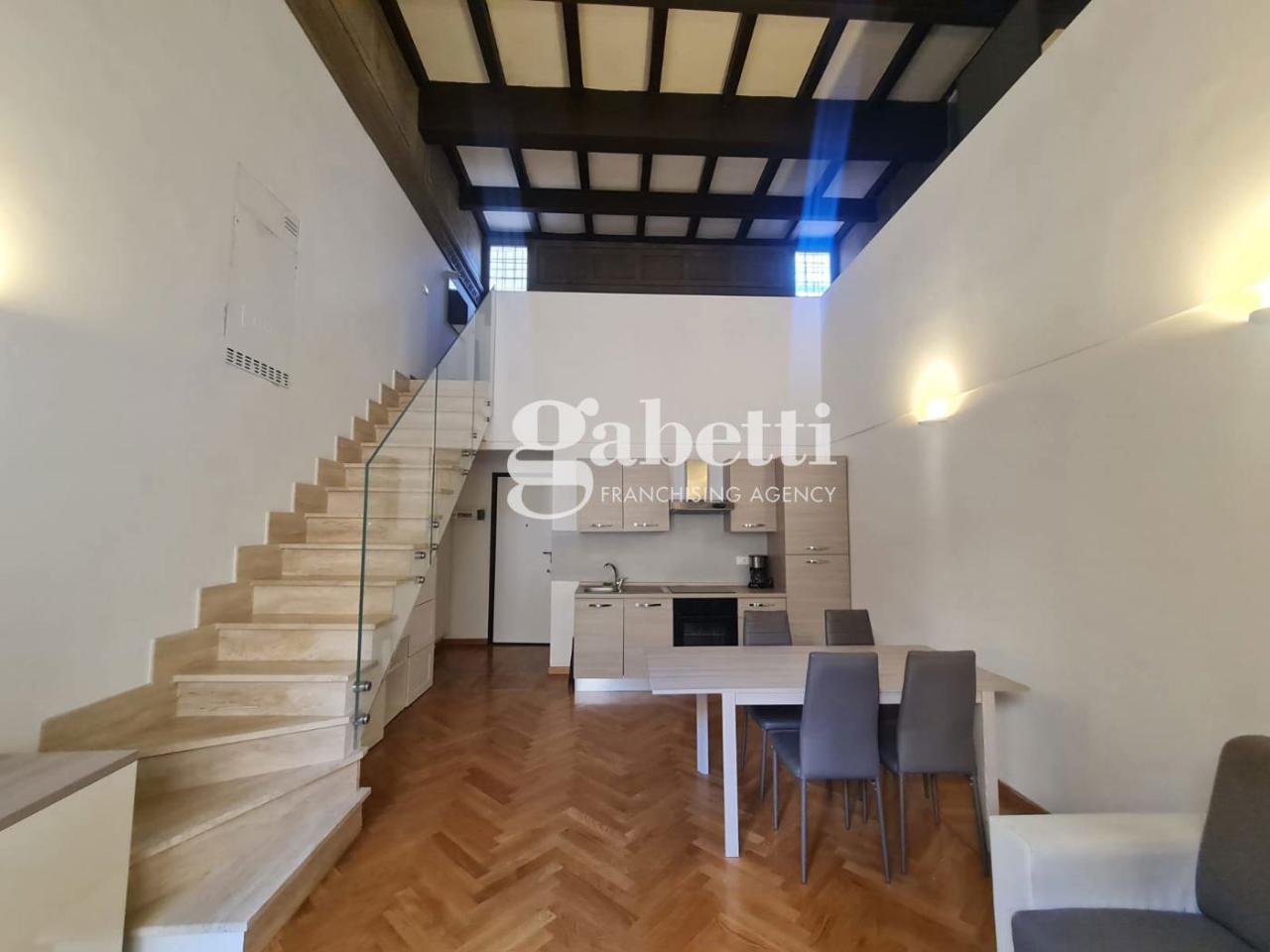 appartamento in vendita a Bologna in zona Santo Stefano