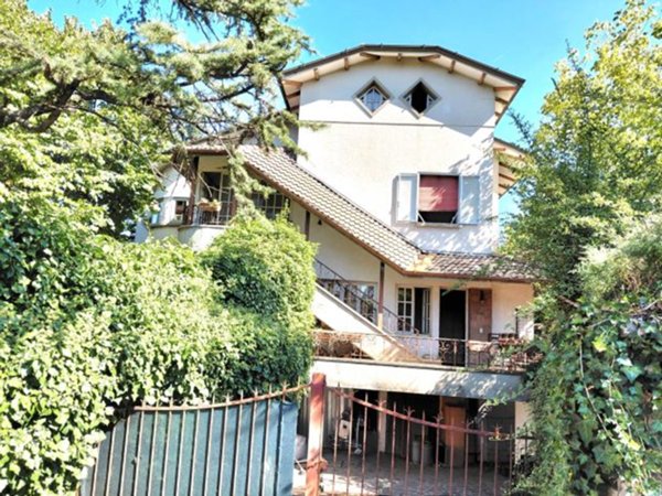 casa indipendente in vendita a Bologna in zona Santo Stefano