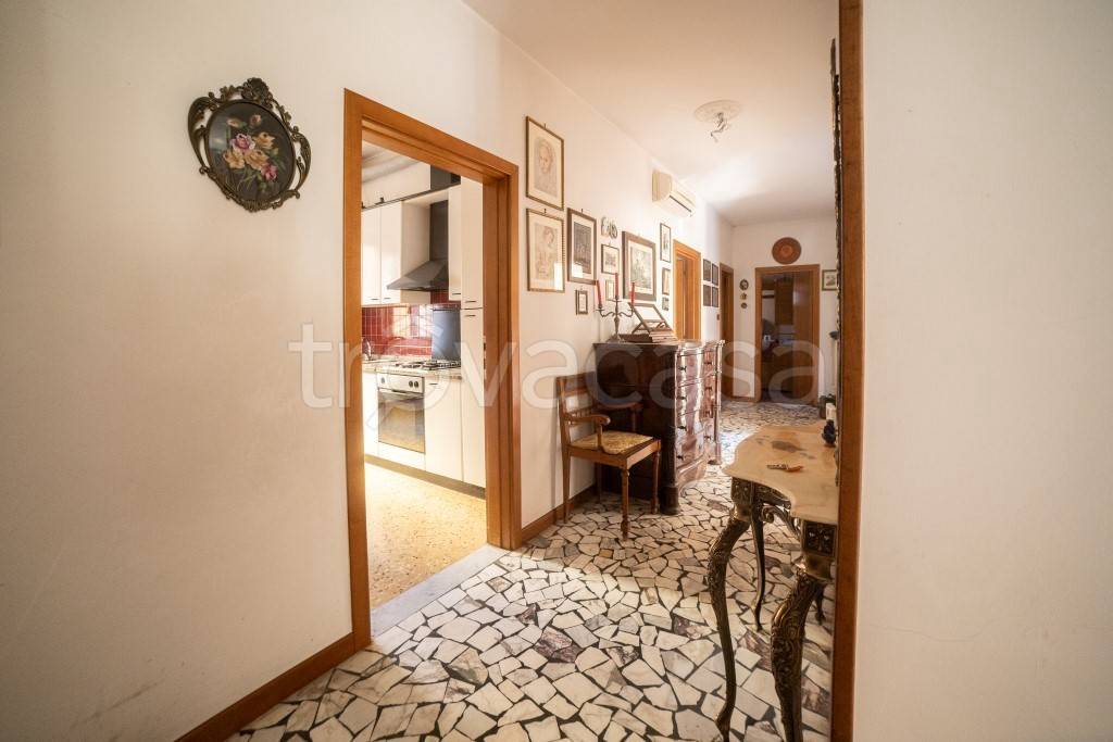 appartamento in vendita a Bologna