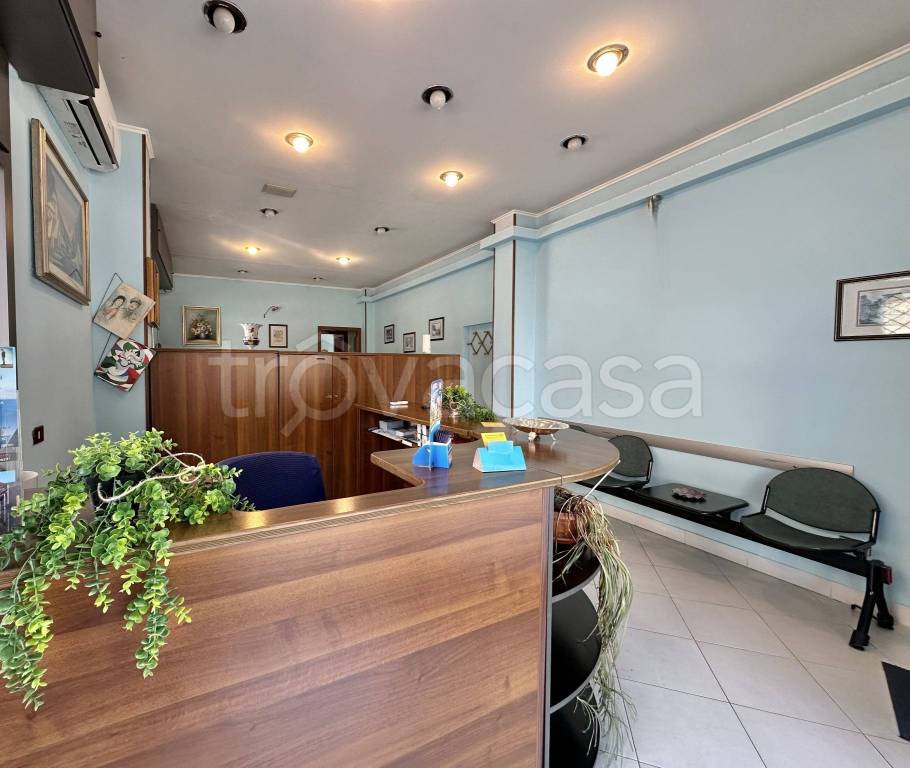 negozio in vendita a Bologna in zona Corticella