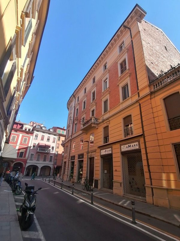 appartamento in vendita a Bologna in zona Centro Storico
