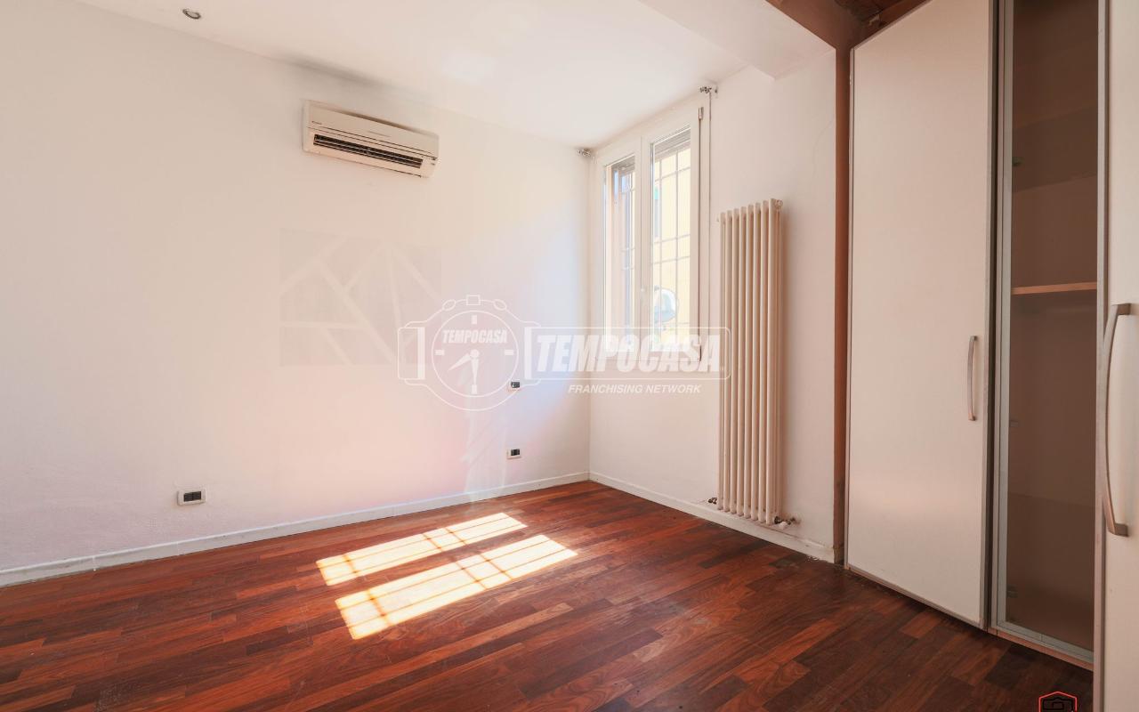 appartamento in vendita a Bologna in zona Aeroporto