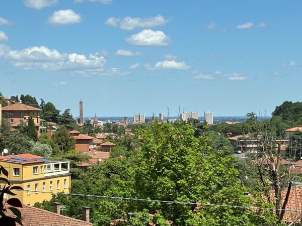 appartamento in vendita a Bologna in zona Santo Stefano