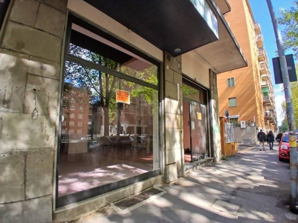 ufficio in vendita a Bologna in zona San Vitale