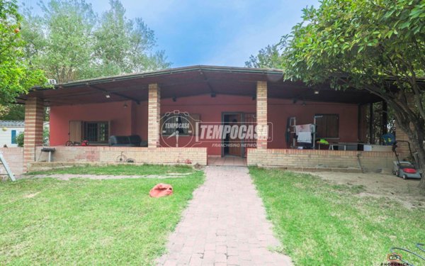 appartamento in vendita a Bologna in zona Aeroporto