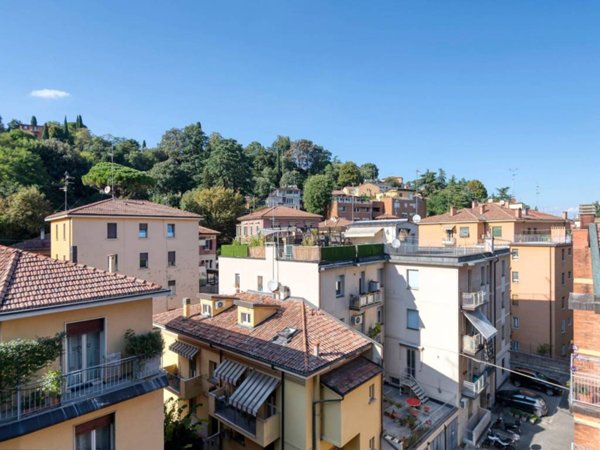 appartamento in vendita a Bologna in zona Santo Stefano
