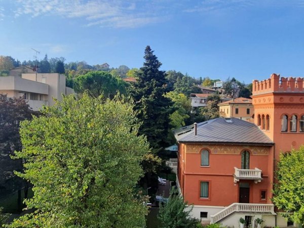 appartamento in vendita a Bologna in zona Saffi