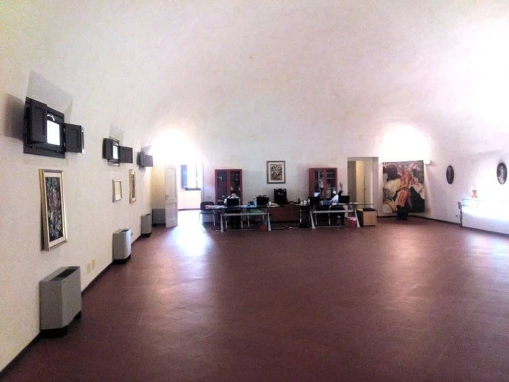ufficio in vendita a Bologna in zona Centro Storico