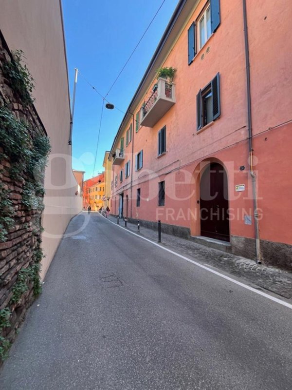 appartamento in vendita a Bologna in zona Centro Storico