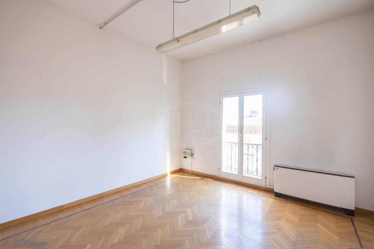 appartamento in vendita a Bologna in zona Centro Storico