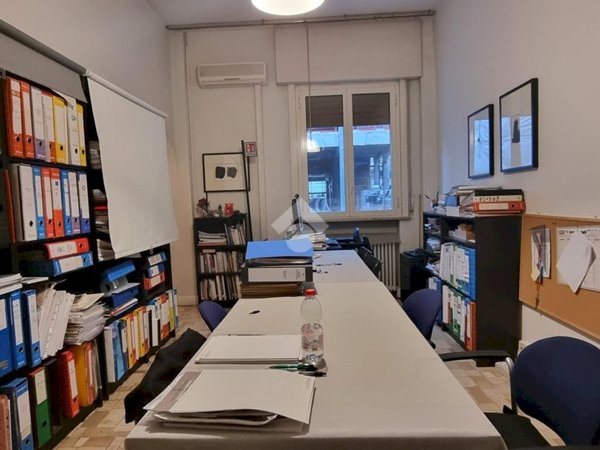 ufficio in vendita a Bologna