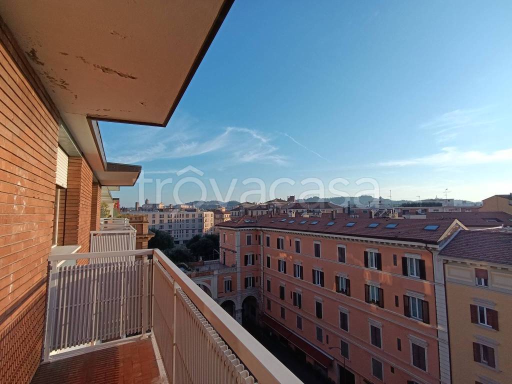 appartamento in vendita a Bologna in zona Quartiere Porto