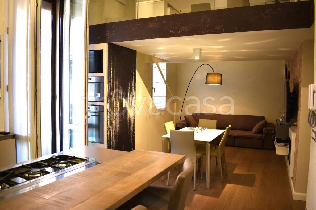 appartamento in vendita a Bologna in zona Santo Stefano