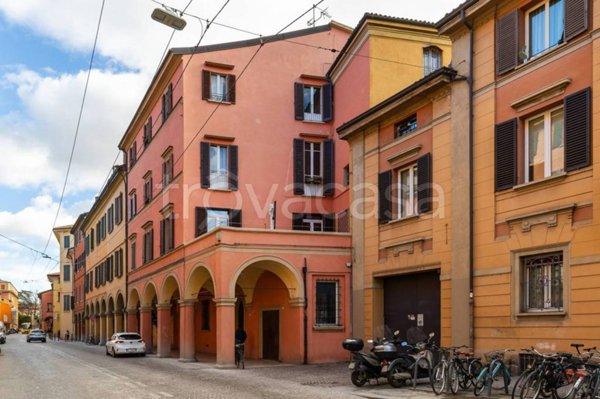 appartamento in vendita a Bologna in zona Saragozza