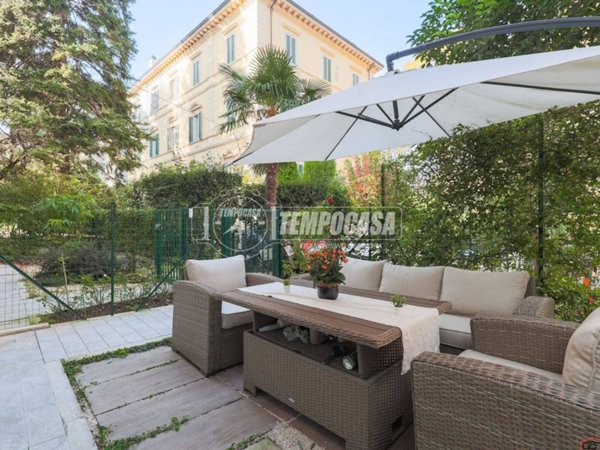 appartamento in vendita a Bologna in zona Santo Stefano