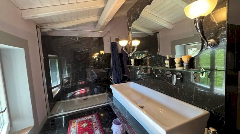 appartamento in vendita a Bologna in zona Saragozza