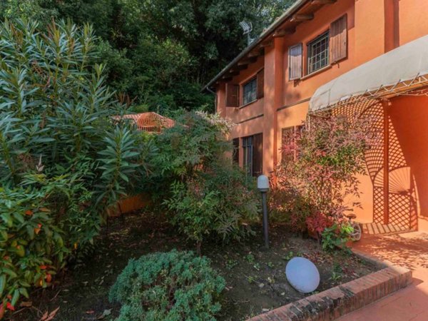 casa indipendente in vendita a Bologna in zona Colli