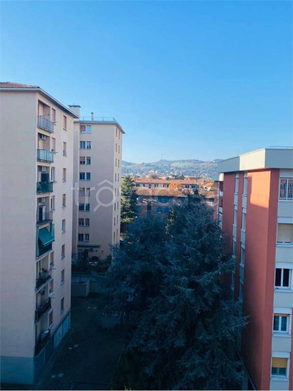 appartamento in vendita a Bologna in zona Savena