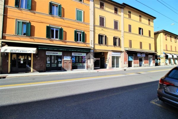 negozio in vendita a Bologna in zona Andrea Costa