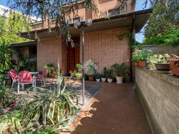 casa indipendente in vendita a Bologna in zona Corticella