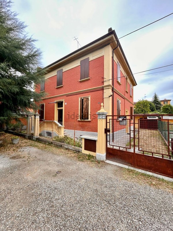 appartamento in vendita a Bologna in zona Reno