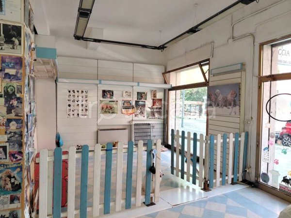 negozio in vendita a Bologna in zona San Vitale