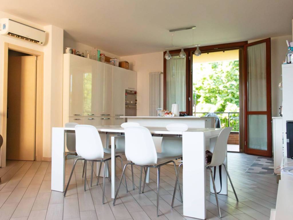 appartamento in vendita a Bologna in zona Aeroporto