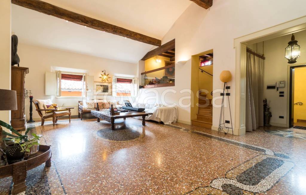 appartamento in vendita a Bologna in zona Centro Storico