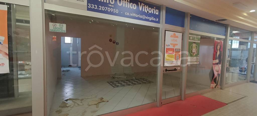 negozio in vendita a Bologna in zona Santa Viola