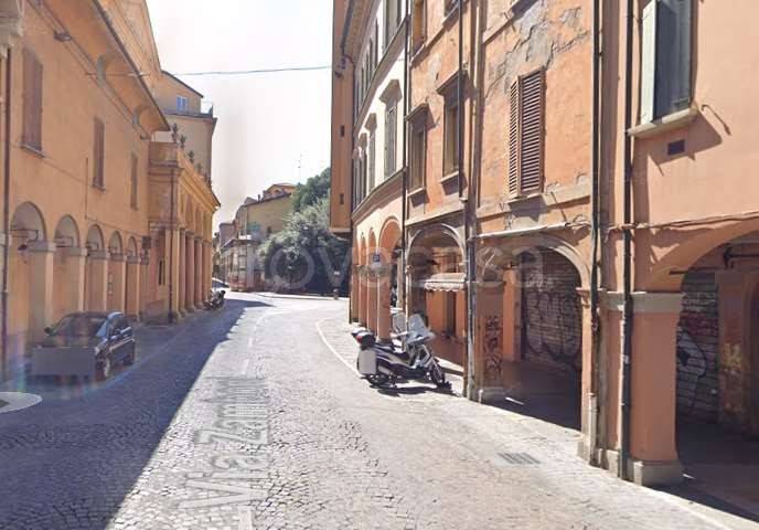 negozio in vendita a Bologna in zona San Vitale