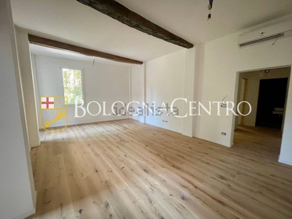 appartamento in vendita a Bologna in zona Quartiere Porto
