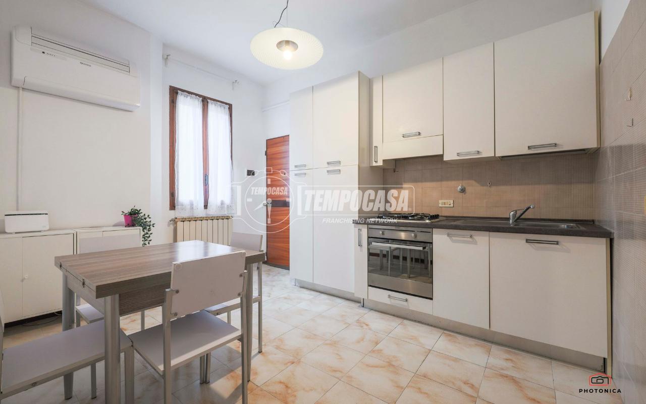 appartamento in vendita a Bologna in zona Saragozza