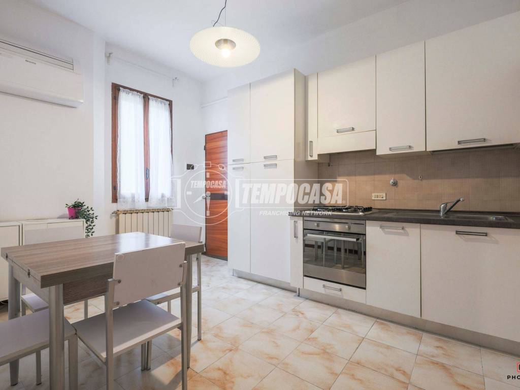 appartamento in vendita a Bologna in zona Saragozza