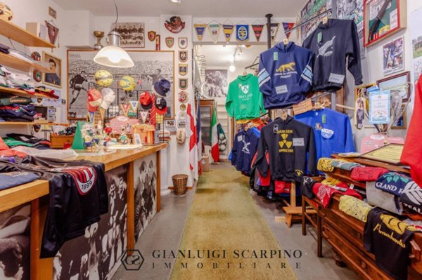 negozio in vendita a Bologna in zona Quartiere Porto