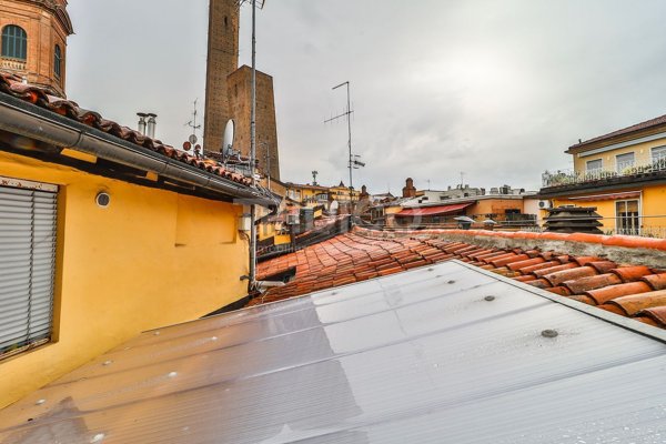 appartamento in vendita a Bologna in zona Centro Storico
