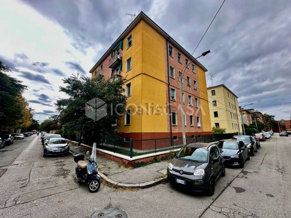 appartamento in vendita a Bologna in zona Reno