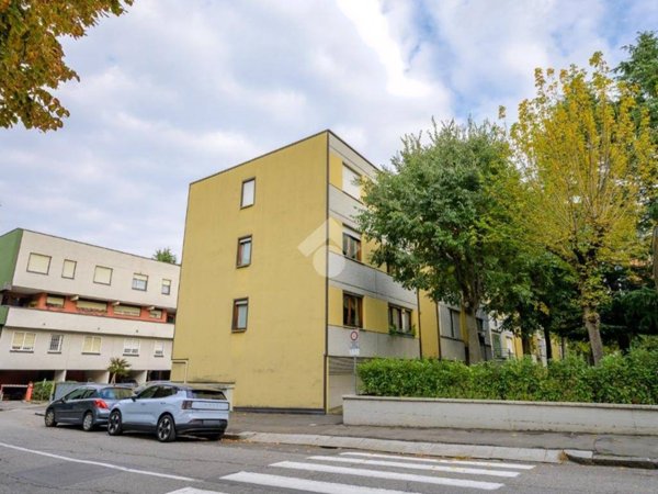 appartamento in vendita a Bologna in zona Aeroporto